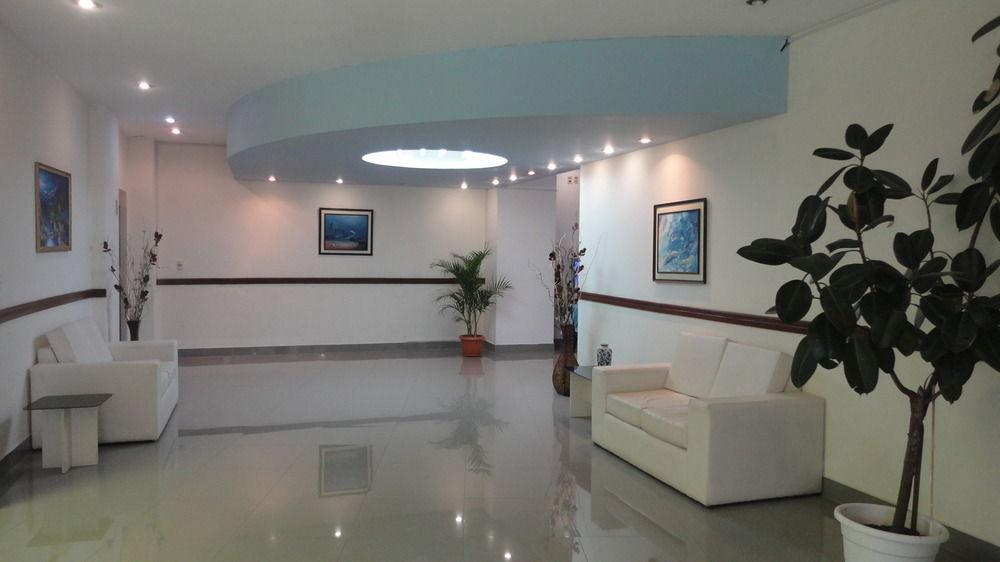 Delfines Apartahotel La Paz