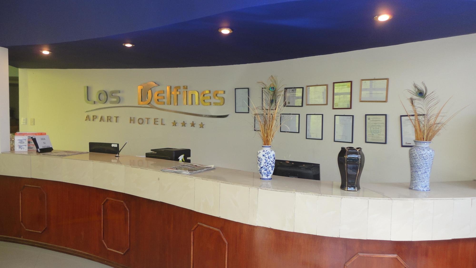 Delfines Apartahotel